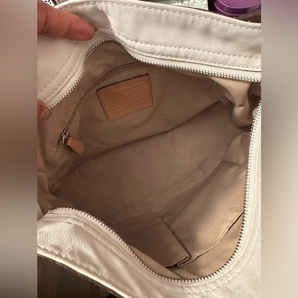 Preloved Coach Zoe Zoe Shoulder Bag - Picture 3 of 15